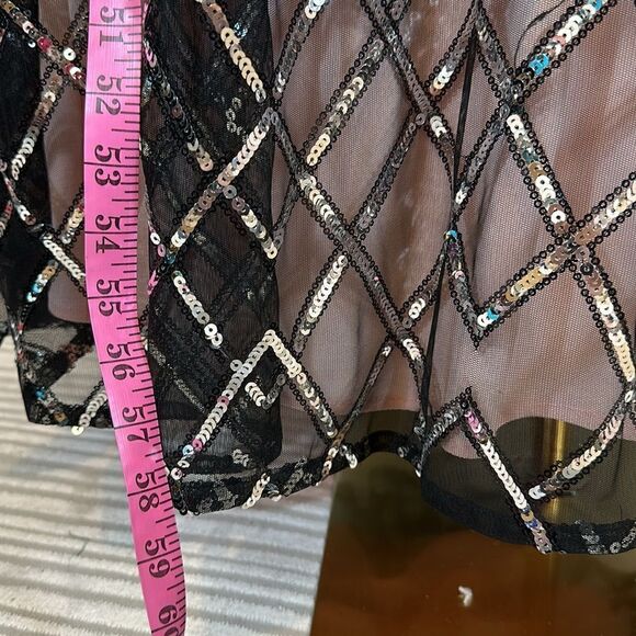 TLC “Say yes to the prom” sequined grid popover gown. Black/silver/blush size 3 - Picture 8 of 16